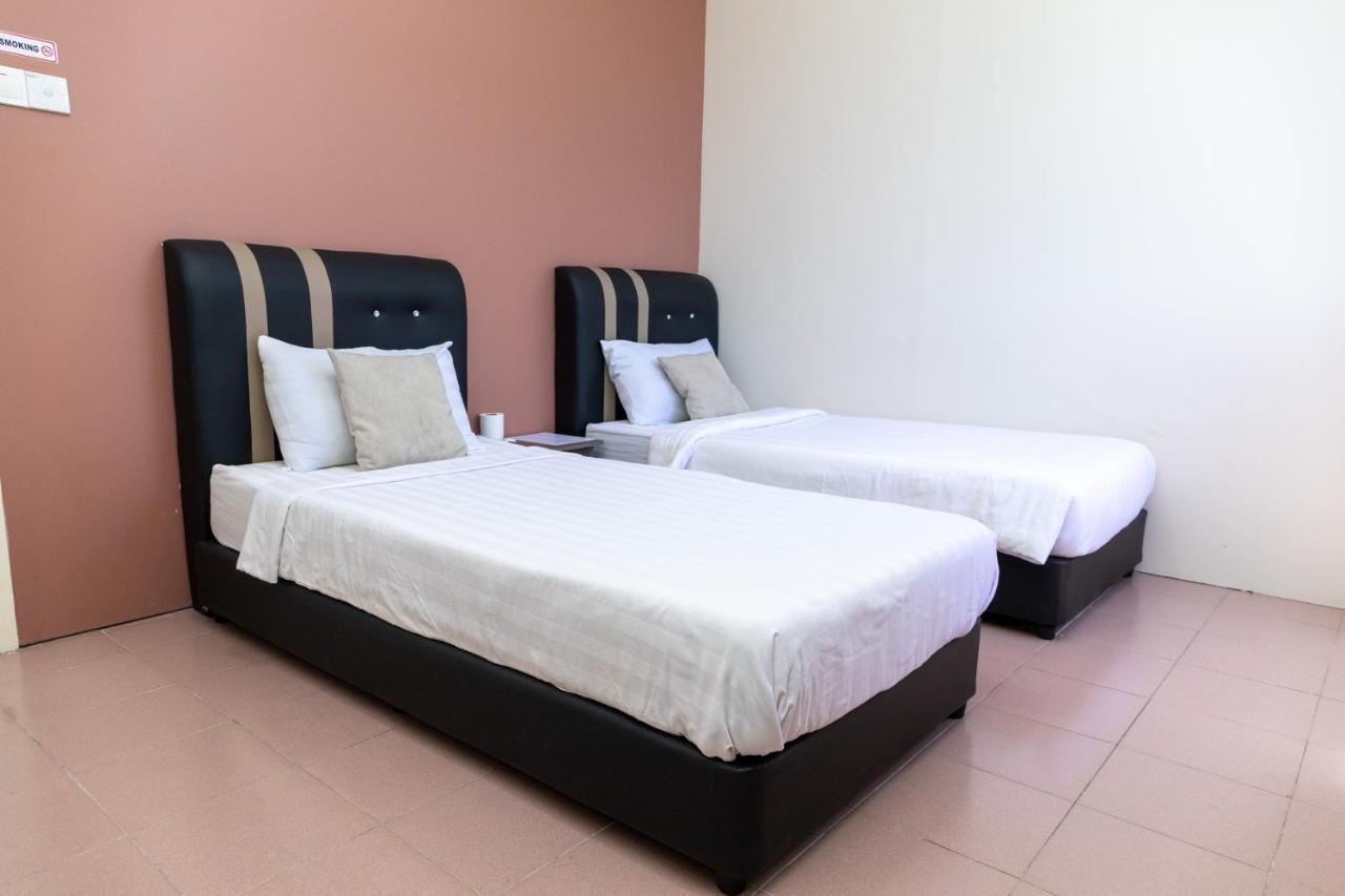 Familia Motel Kangar Ngoại thất bức ảnh